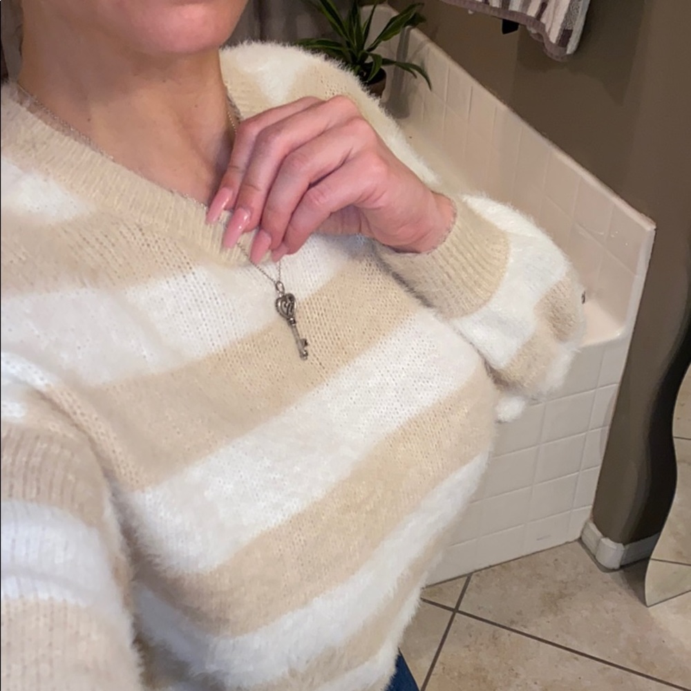 Wild Fable tan and white crewneck stripe soft fuzzy sweater size xs